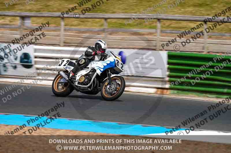 Vintage motorcycle club;eventdigitalimages;mallory park;mallory park trackday photographs;no limits trackdays;peter wileman photography;trackday digital images;trackday photos;vmcc festival 1000 bikes photographs